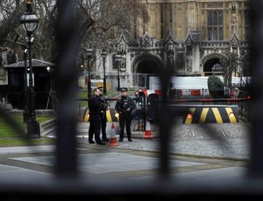 Τρομοκρατική επίθεση Λονδίνο: Συνελήφθησαν ακόμη δύο ύποπτα άτομα